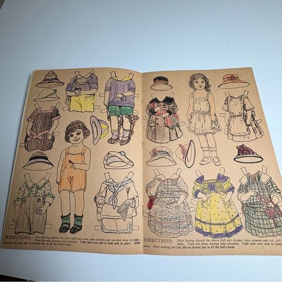 SAALFIELD DOLLIES TO PAINT CUT OUT & DRESS DOLL BOOK UNCUT - Picture 4 of 10